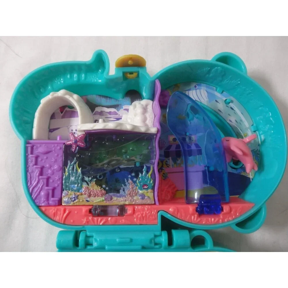 Polly Pocket Hedgehog Cafe Compact Playset  + Polly Pocket Otter Aquarium Compac