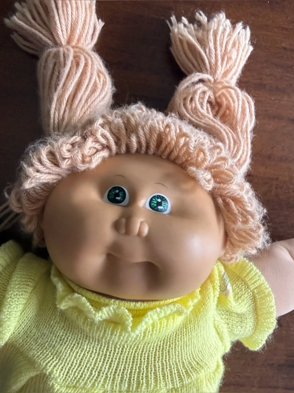 Cabbage Patch Kids Blonde Hair Green Eyes Doll In Logo Outfit
