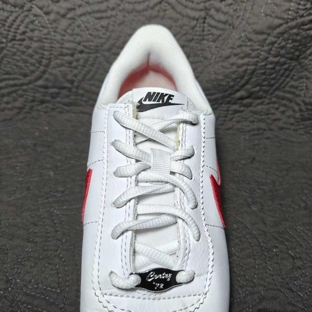 Nike Cortez Basic Leather White Pink Classic Sneakers Big Kid Youth Shoe Size 4Y