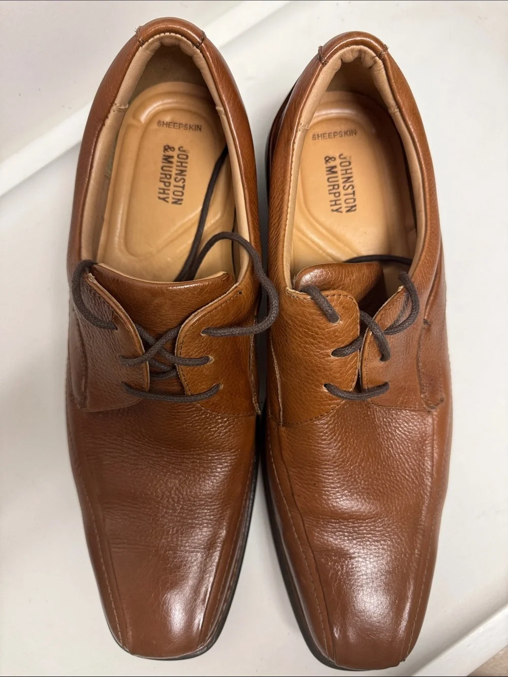Johnston & Murphy square leather