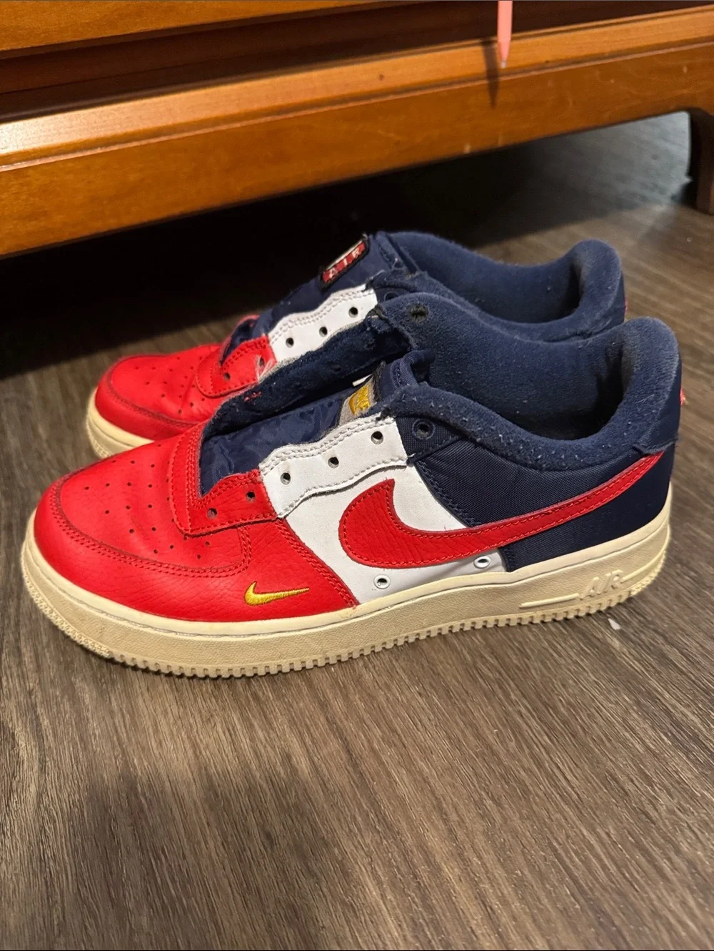 Nike bold red