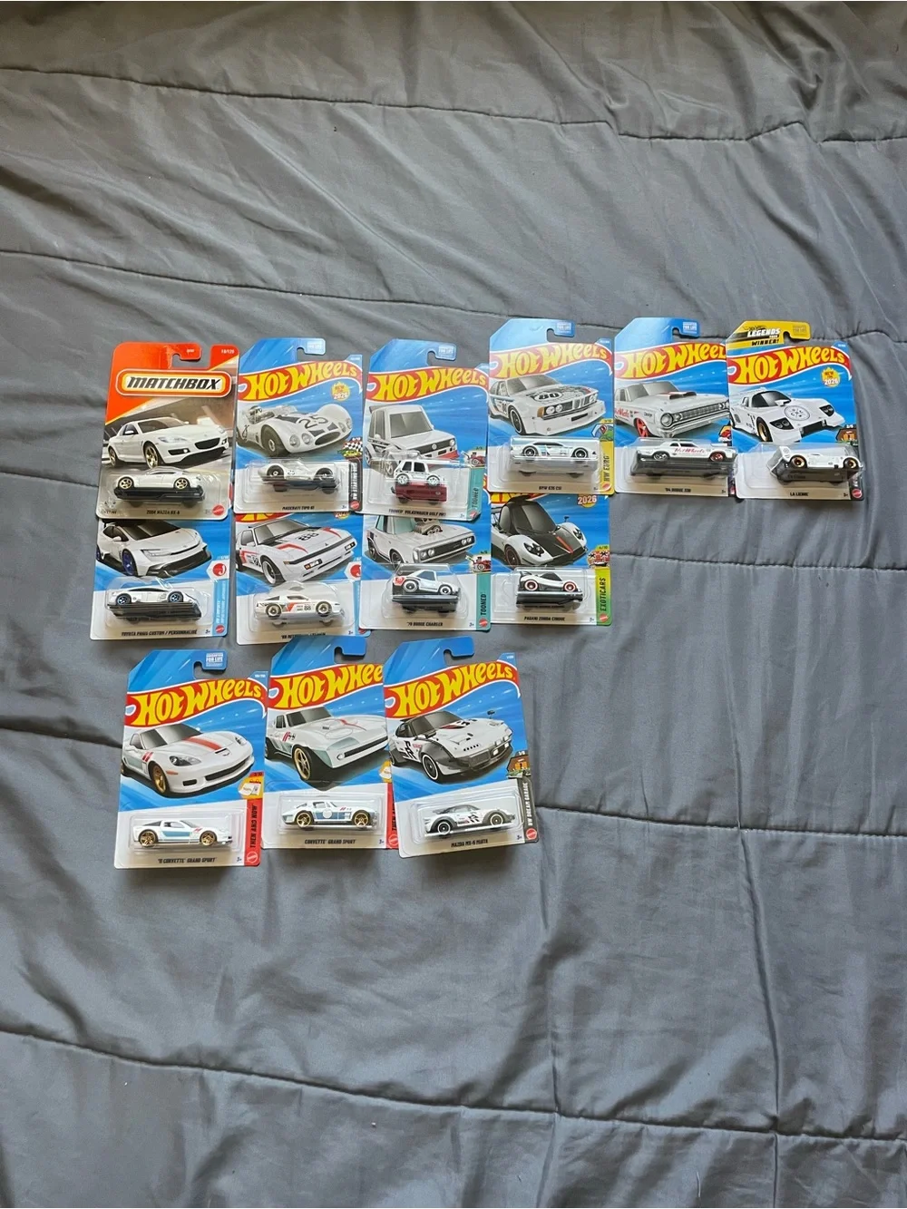 Hot Wheels set white