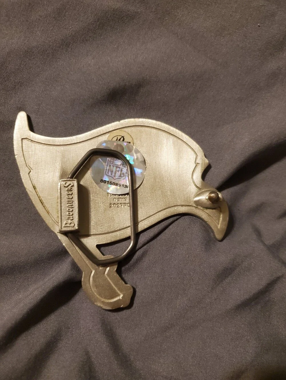 Official NFL Tampa Bay Buccaneers pewter belt buckle