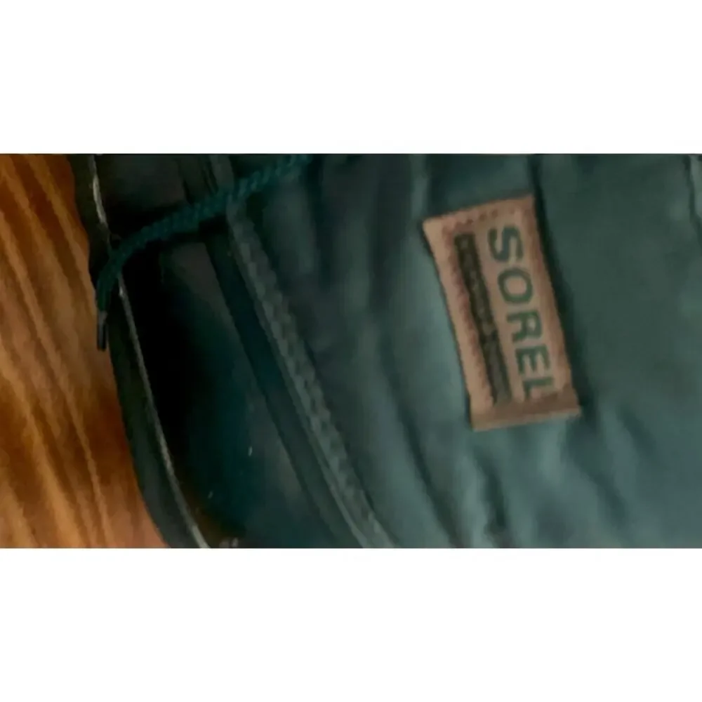 Sorel gently preowned