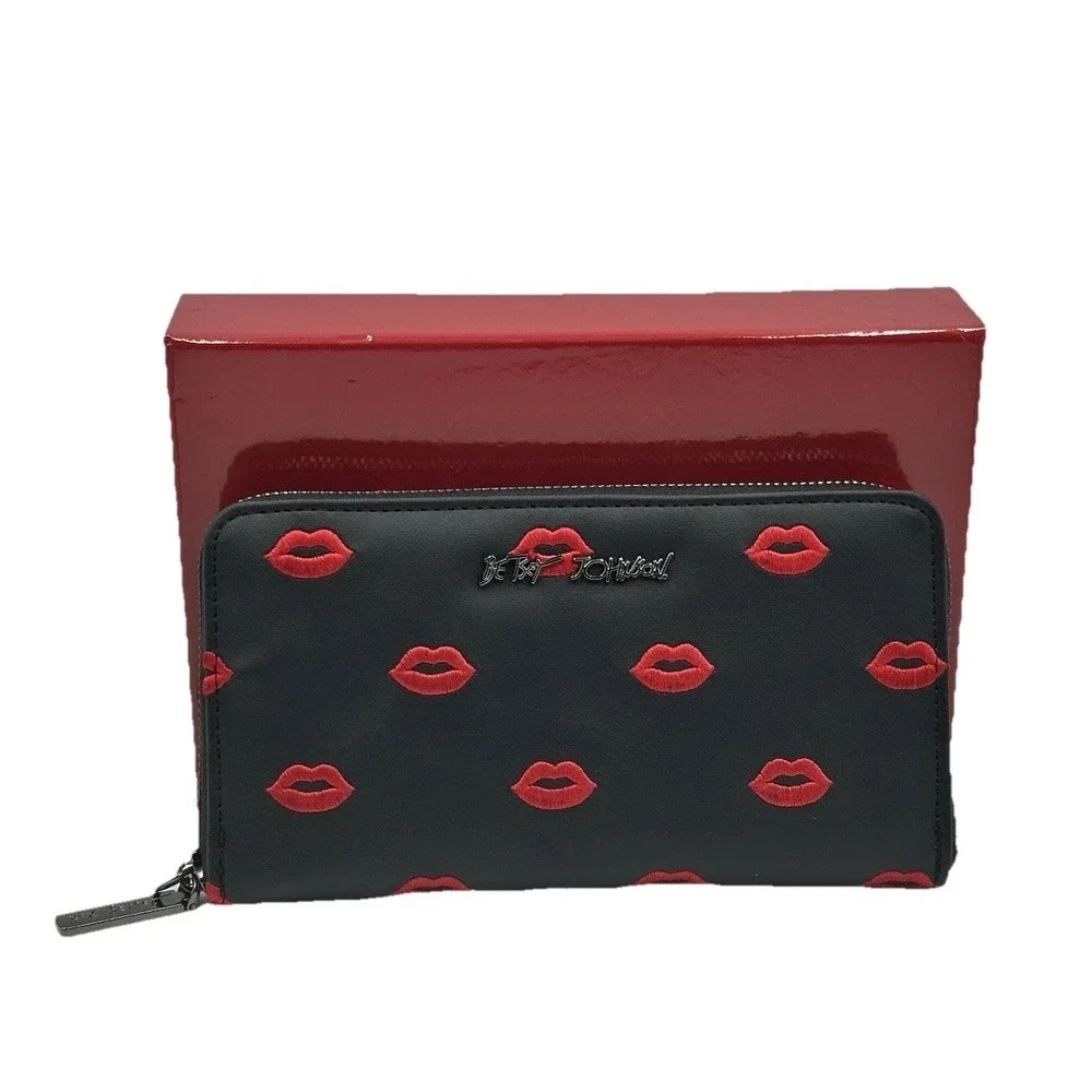 Betsey Johnson turn charm