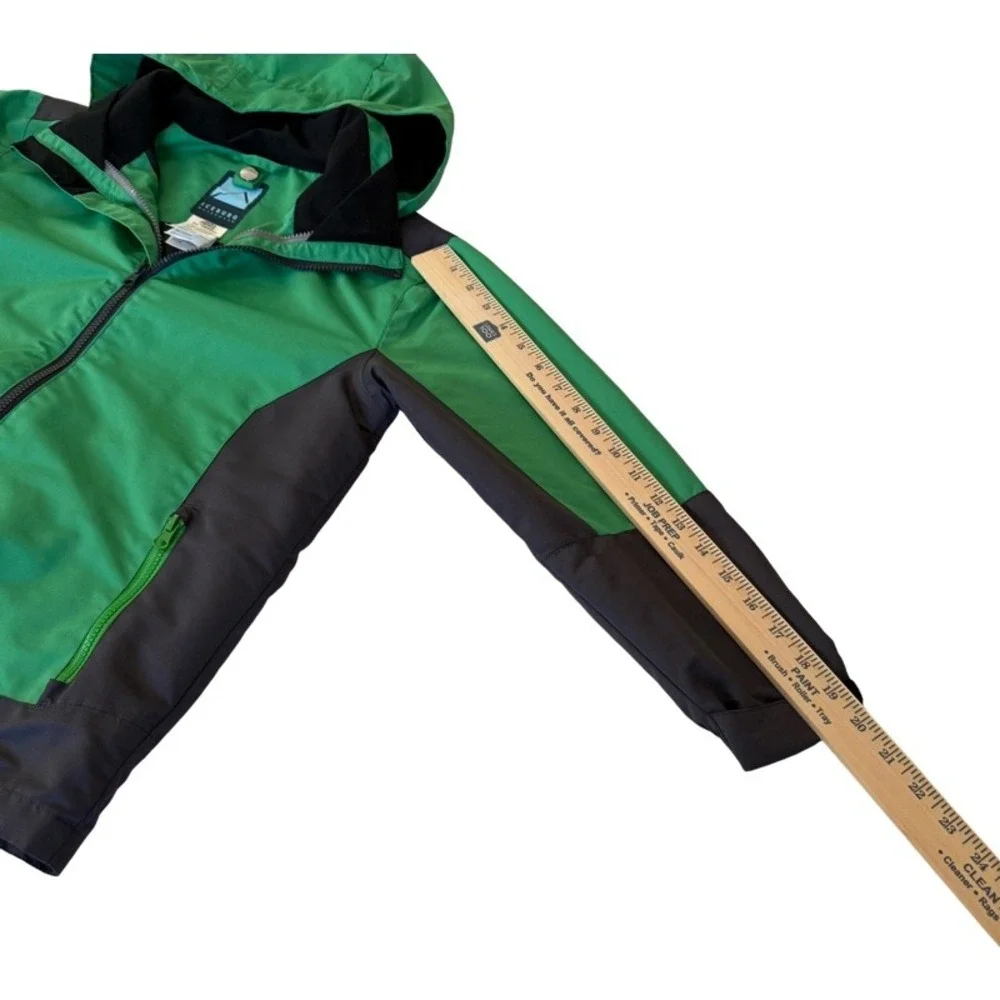 Iceburg youth green