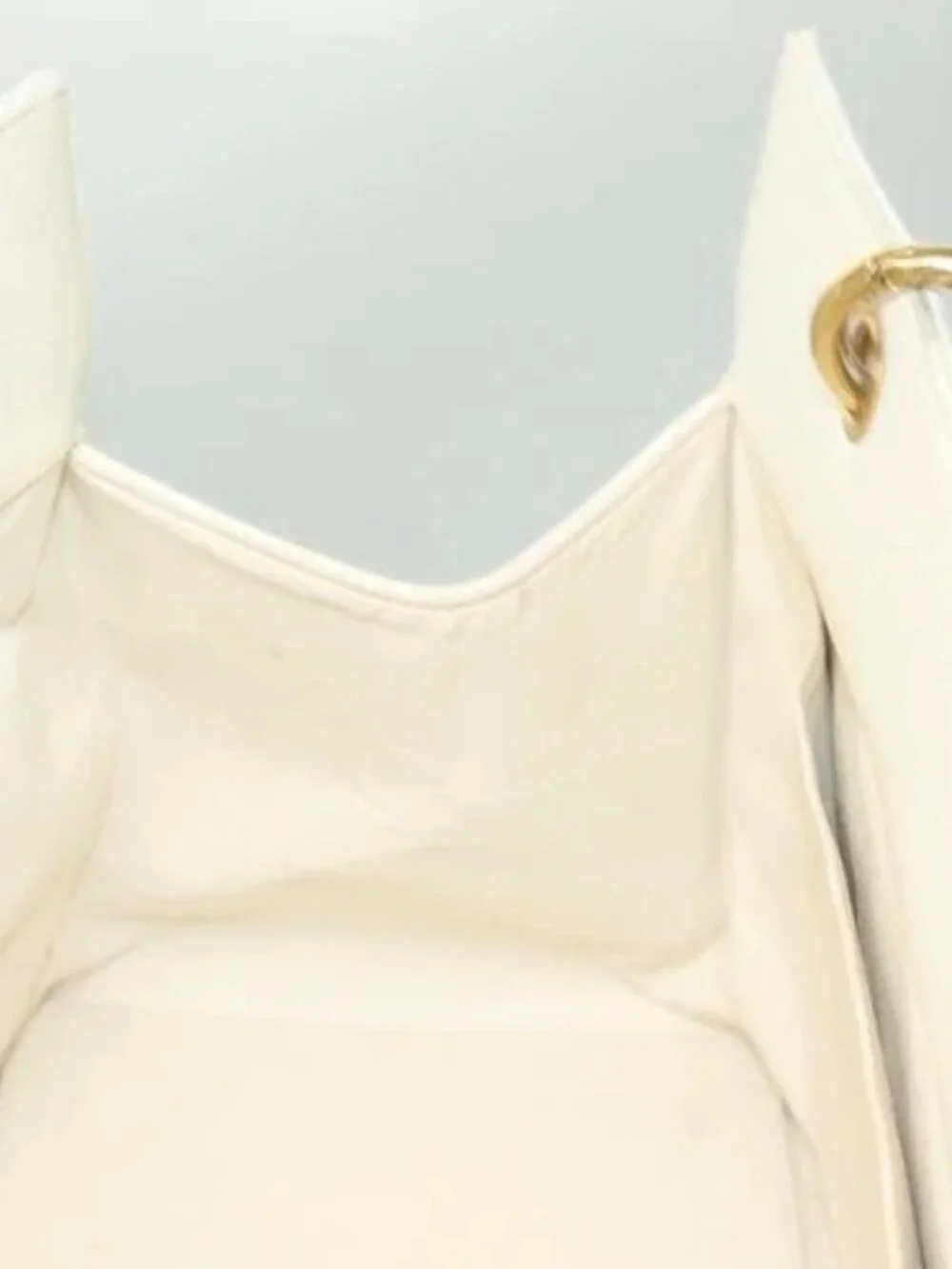 CHANEL brand	chanel color	white