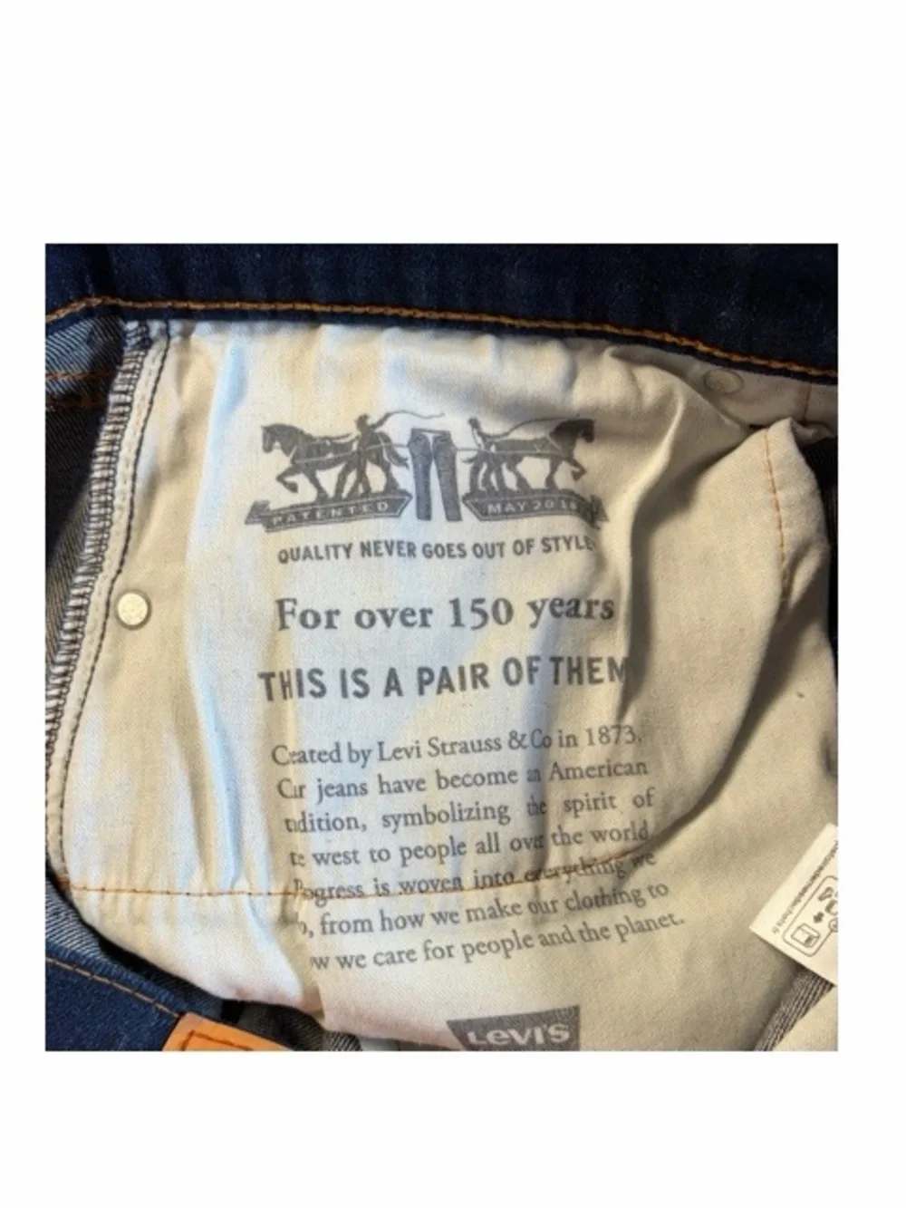 Levis dark wash