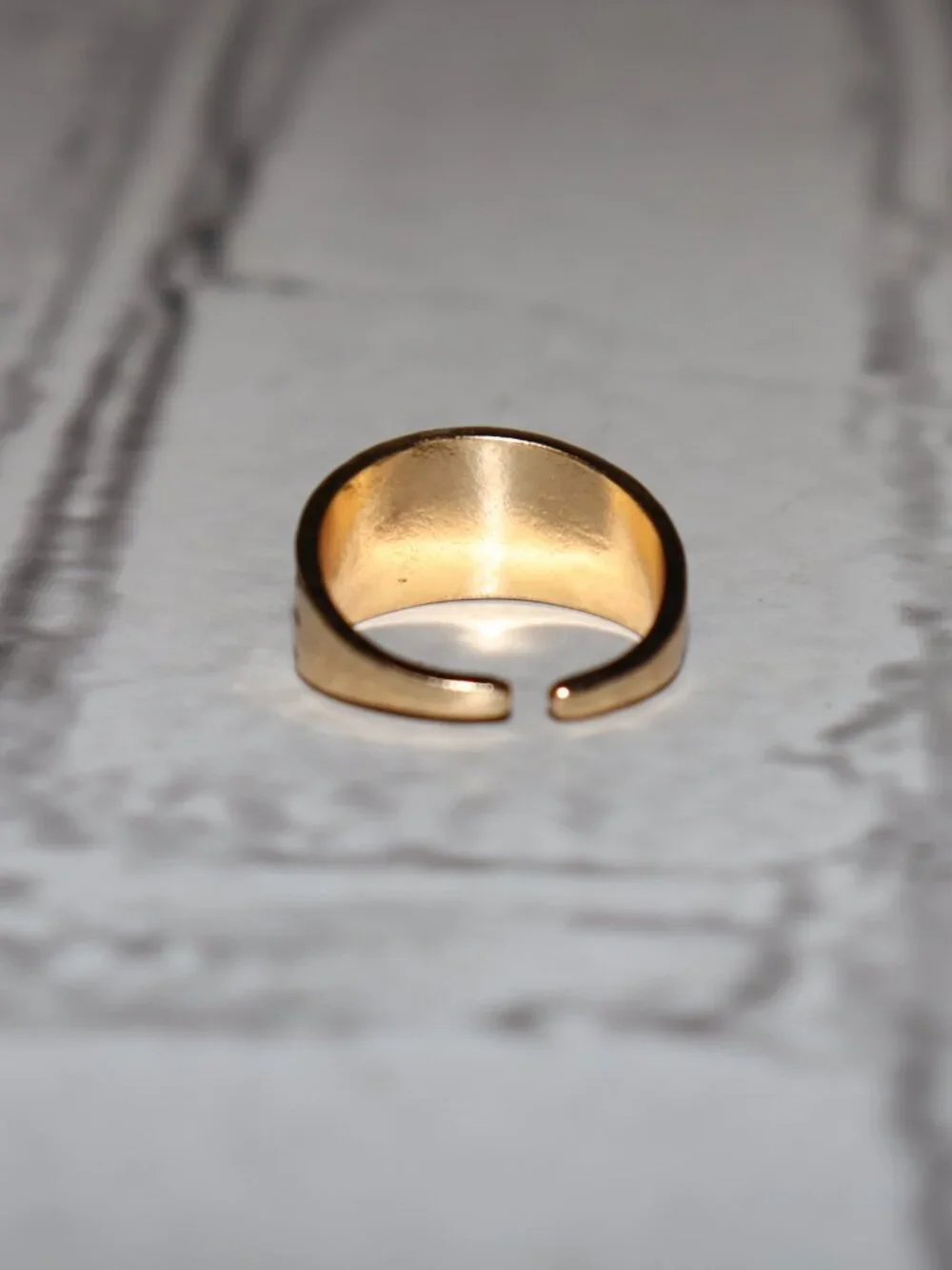 Vintagejelyfish nwot gold