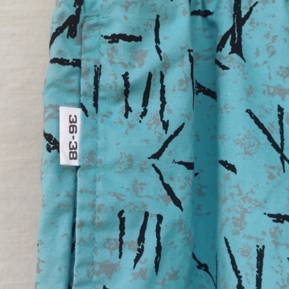 Hampton details elastic