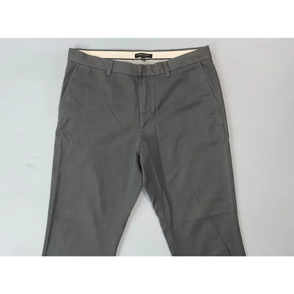 Banana Republic Aiden Fit Flat Front Cotton Chino Pants. Gray, Men's 34X30. GUC!