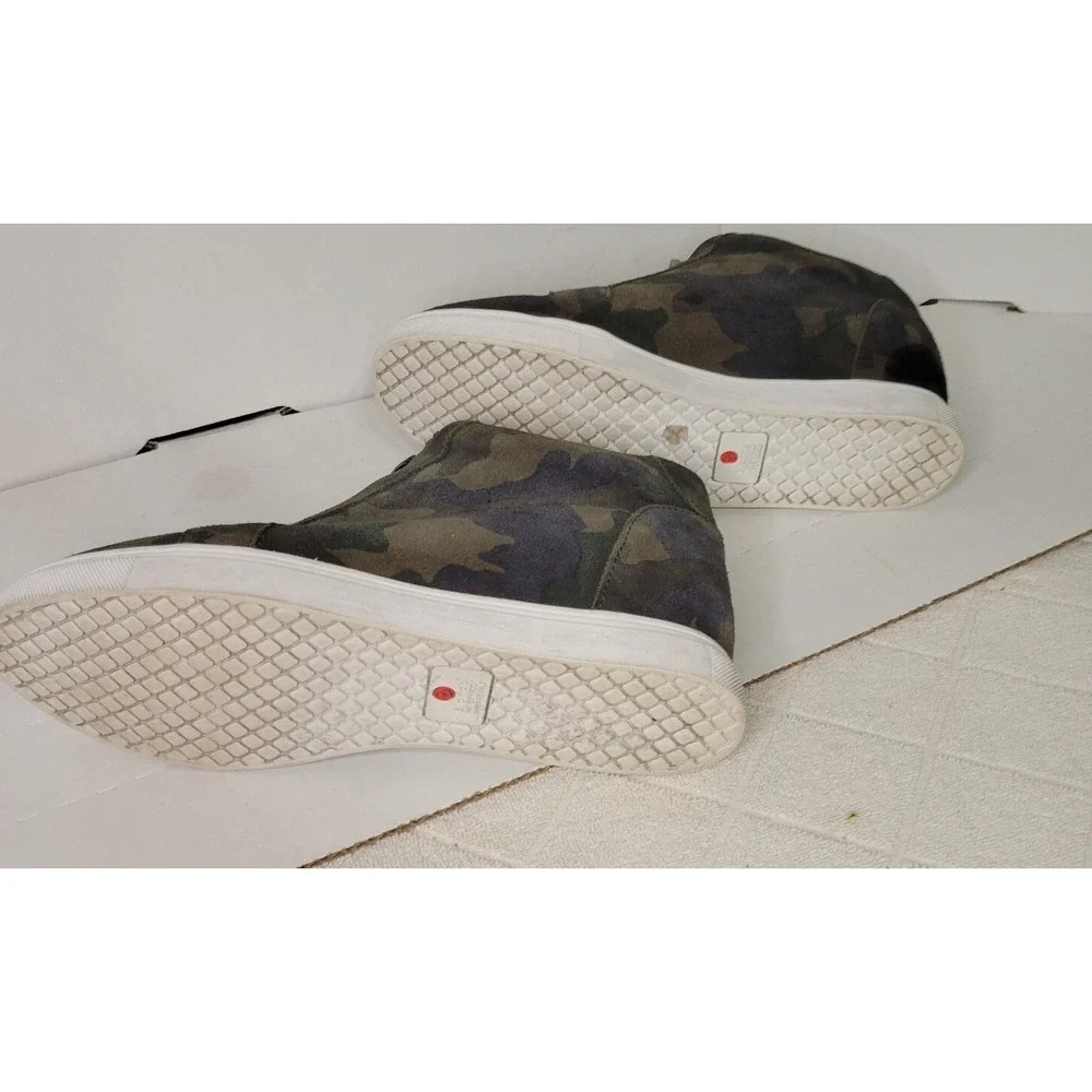 Blondo stylish practical