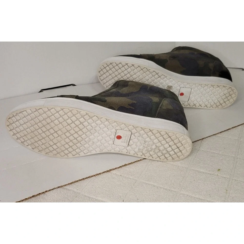 Blondo stylish practical