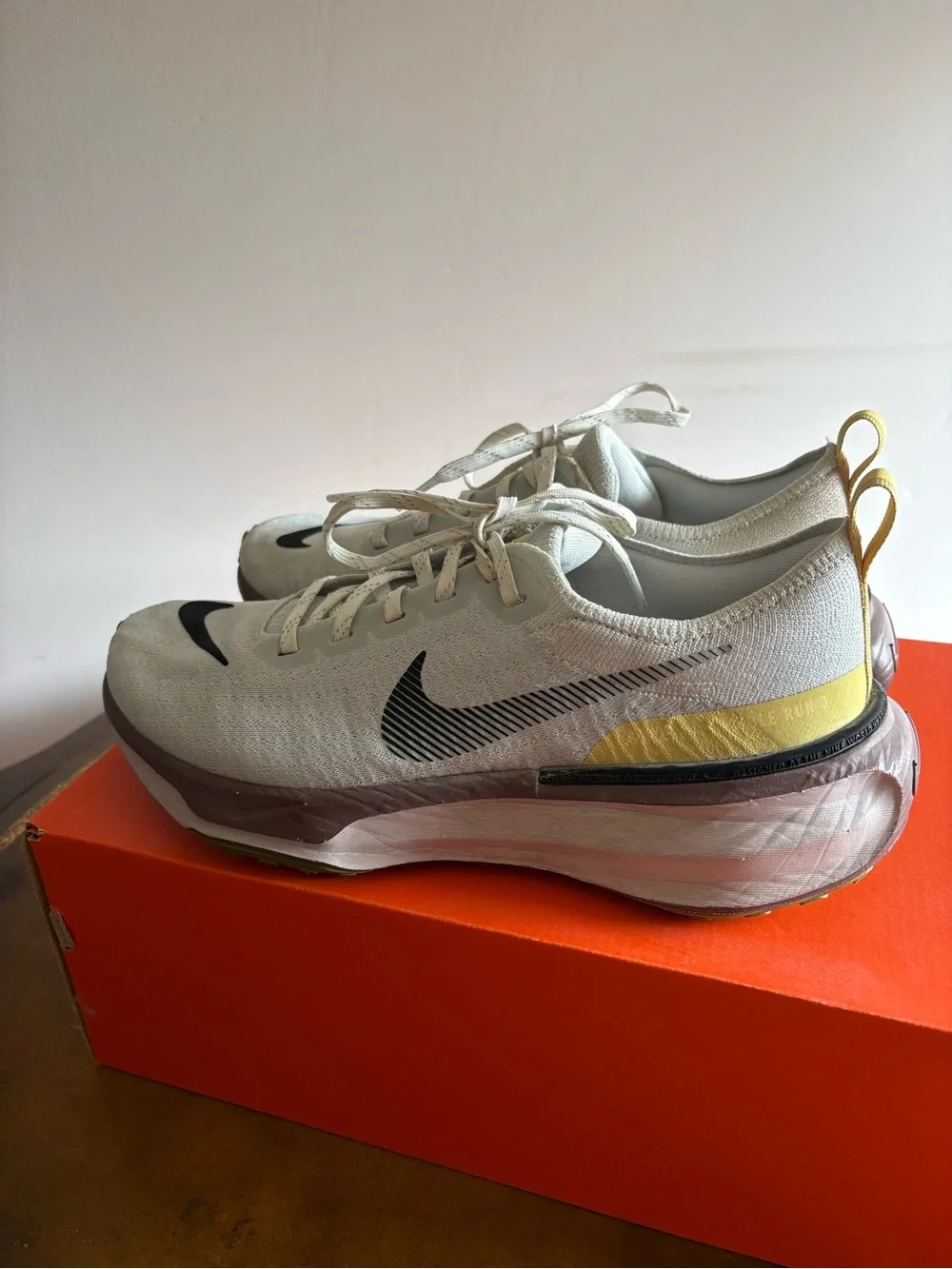 Nike size color