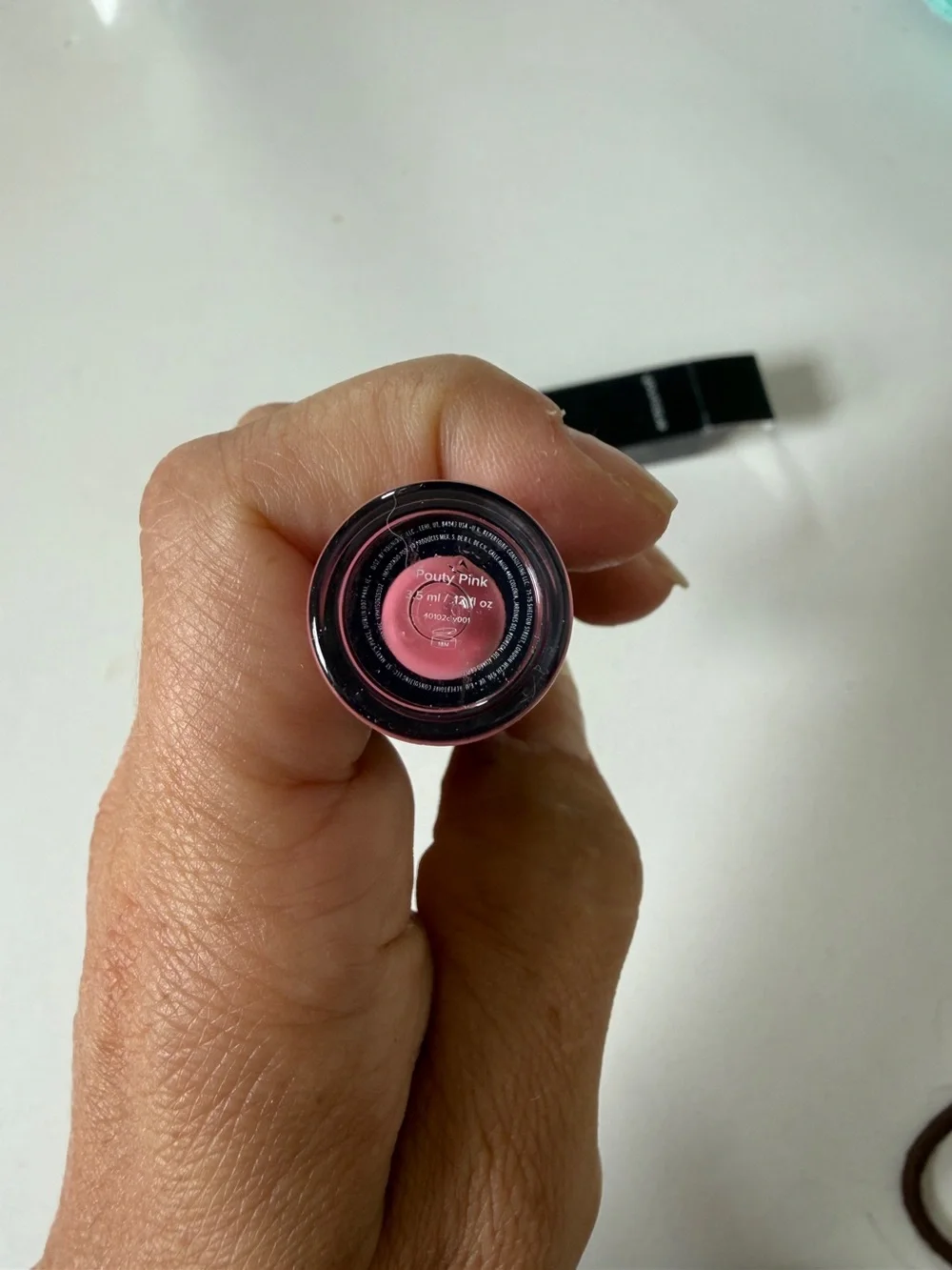 Younique high pigment