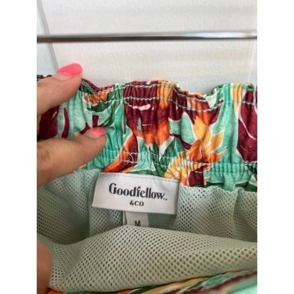 Goodfellow & Co size medium