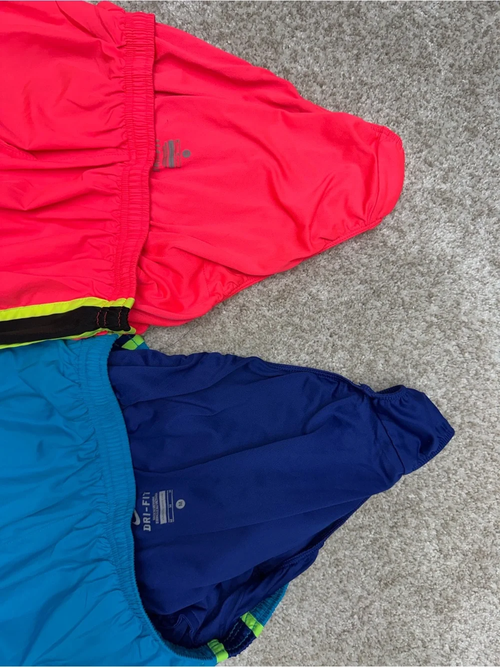 Nike comes dot size