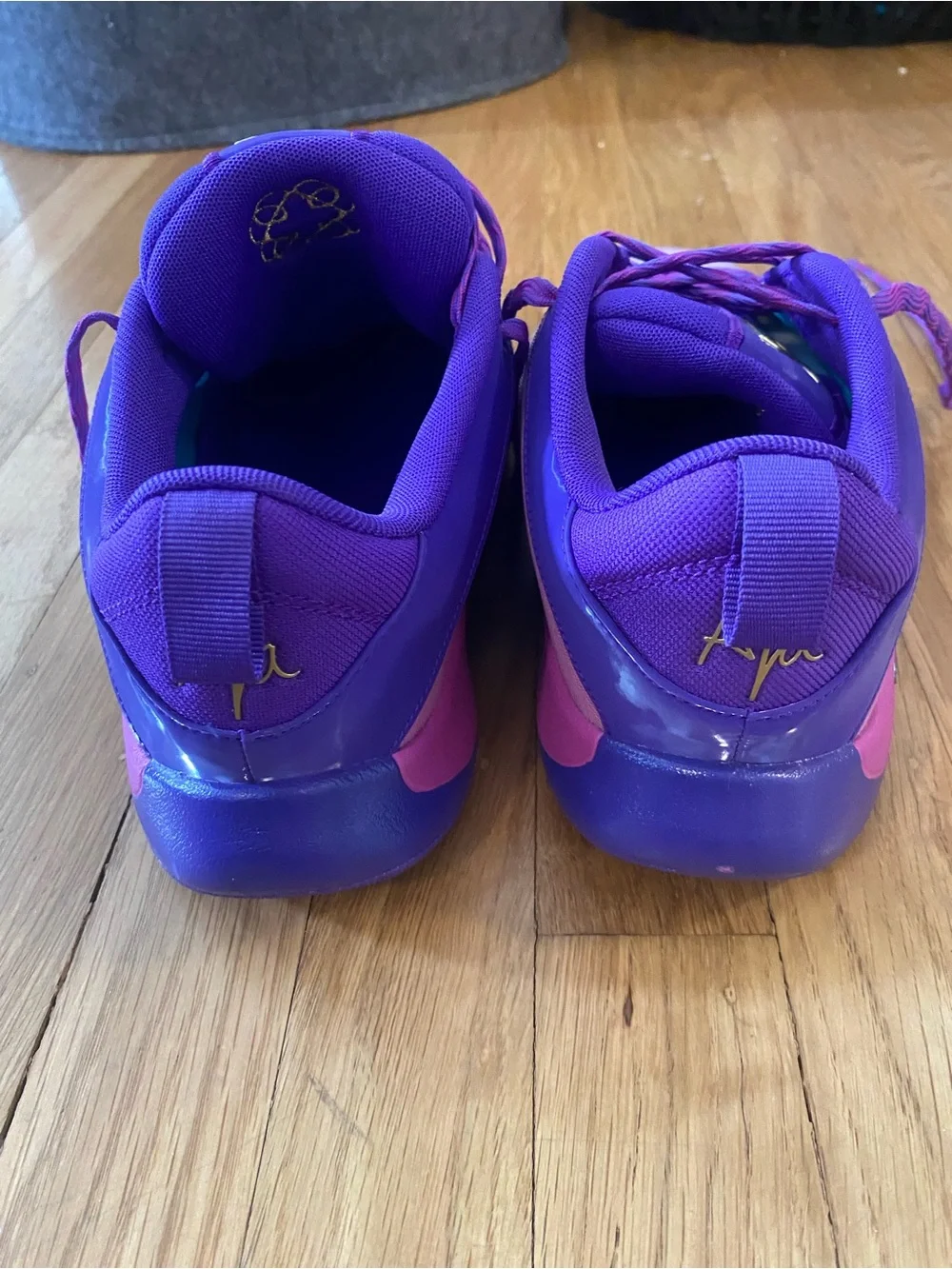 Nike product pair