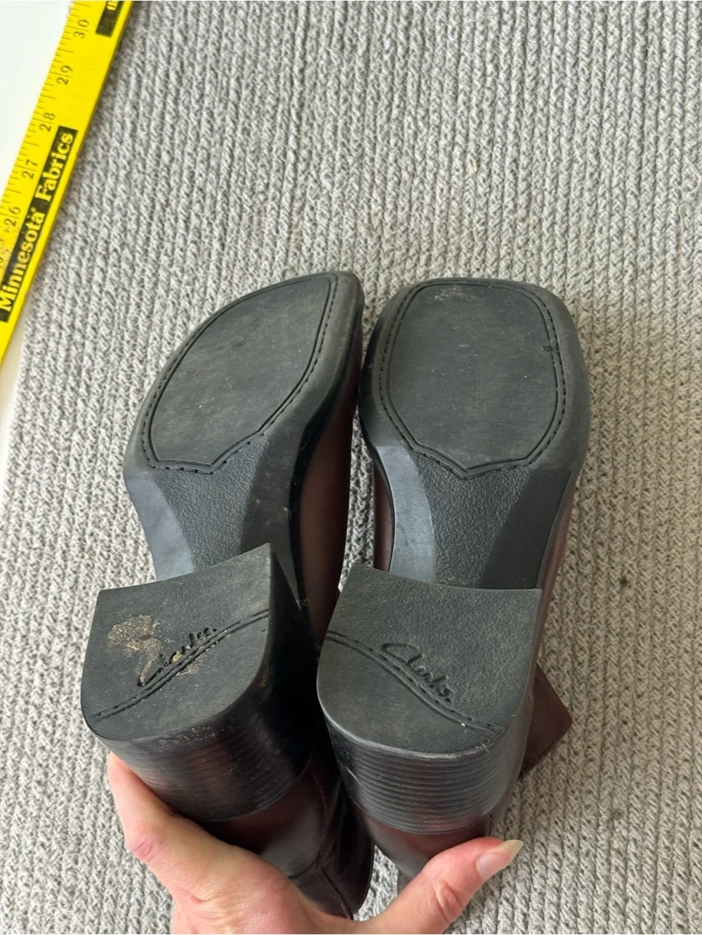 Vintage Clarks Brown Leather Square Toe Lug Sole Chelsea Ankle Boots Sz 7.5
