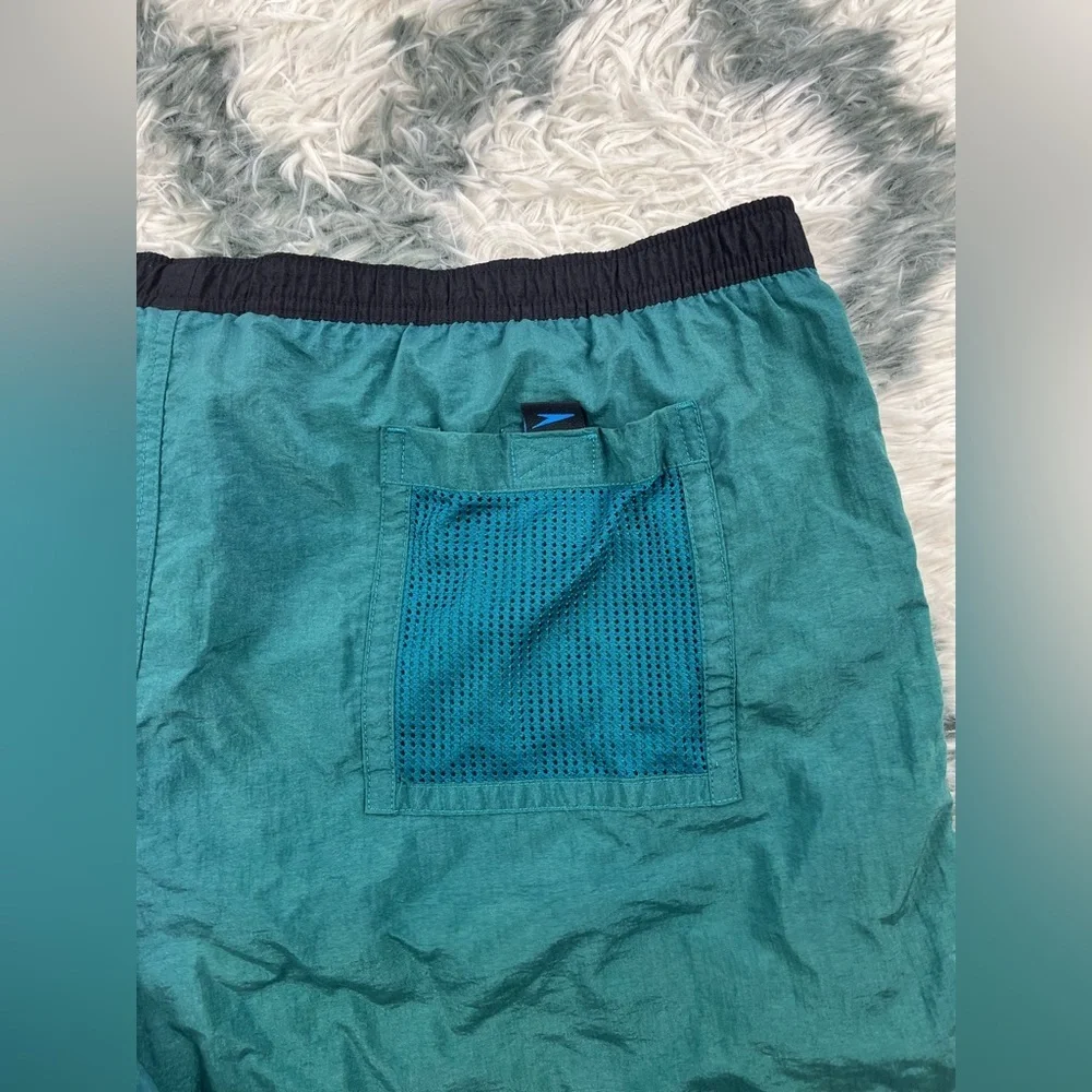 Vintage Speedo Men's Green Swim Trunks With Liner Size Large