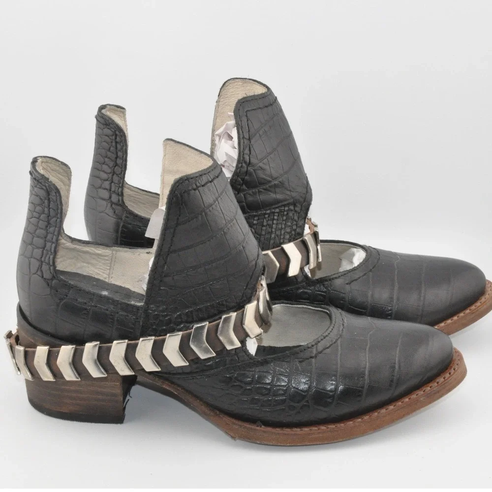 Freebird‎ Blade Booties 6 Black Excellent Croc Embossed Leather Cutout Harness