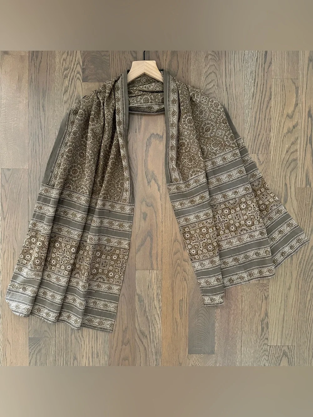 NWT Noorj Chan Block Print Floral Pattern Ajrak Scarf Wrap Brown Multi 65