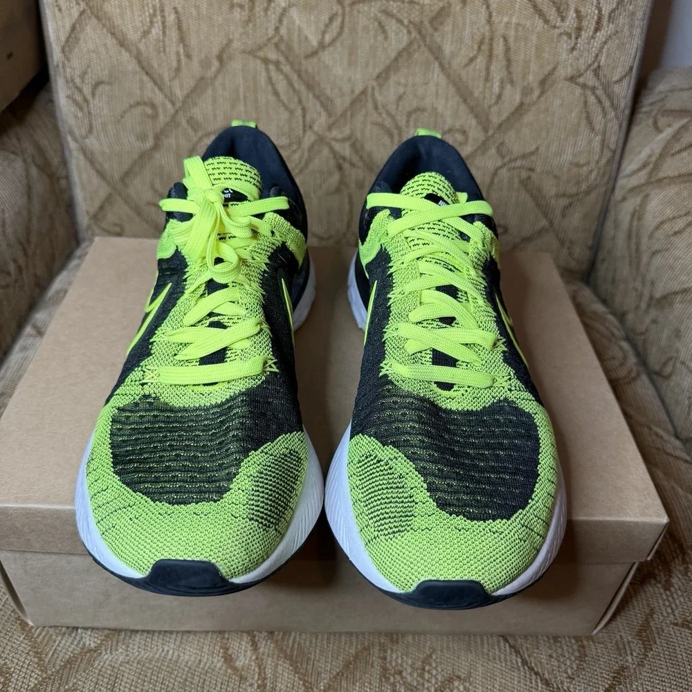 Nike minor separation