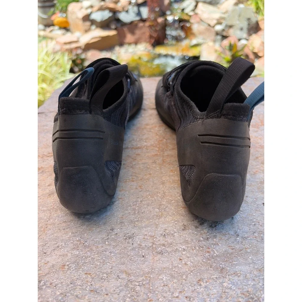 Black Diamond Momentum Climbing Shoes Mens 12 Black Blue Hook and Loop Straps