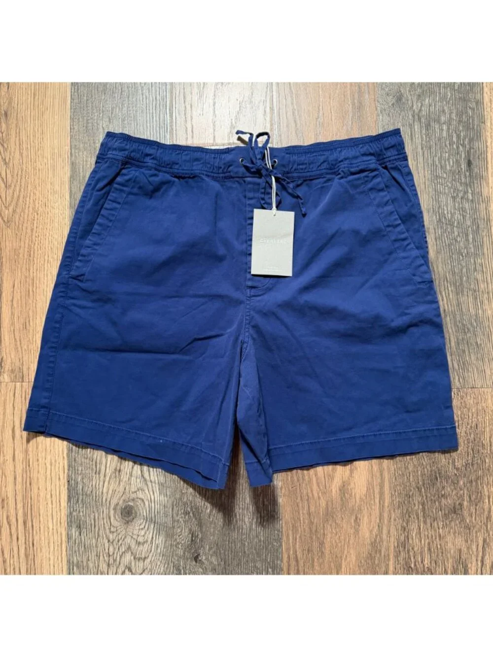 Everlane slant fabric lightweight