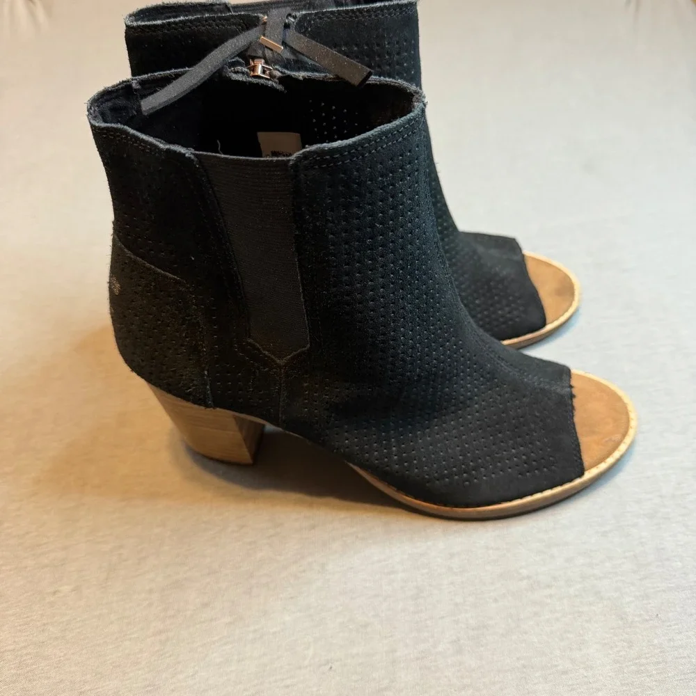 Toms block modern