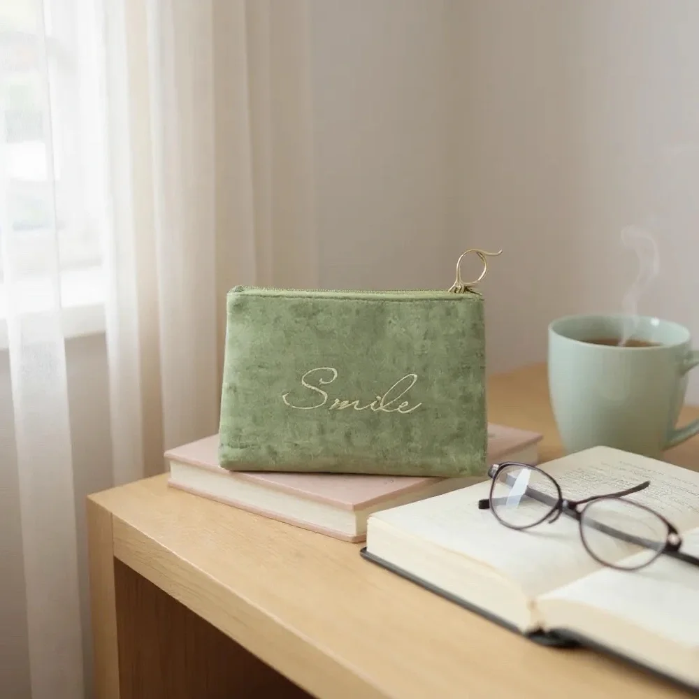 Anthropologie “smile” or tags