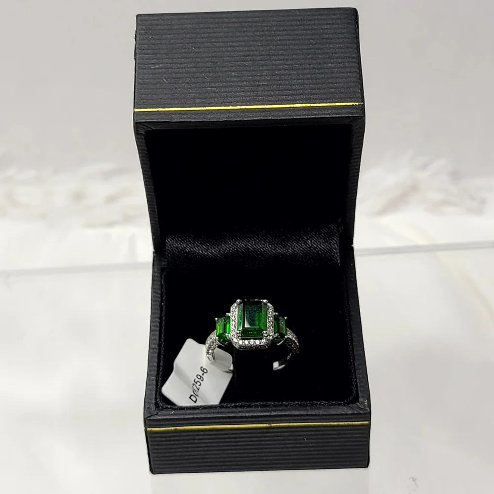 Chrome Diopside beautiful vibrant