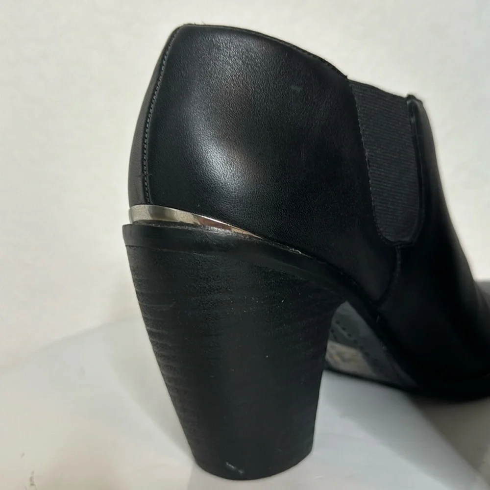 DOLCE VITA CARLIN BLACK LEATHER METAL TOE WESTERN CHELSEA ANKLE BOOTS SIZE 10