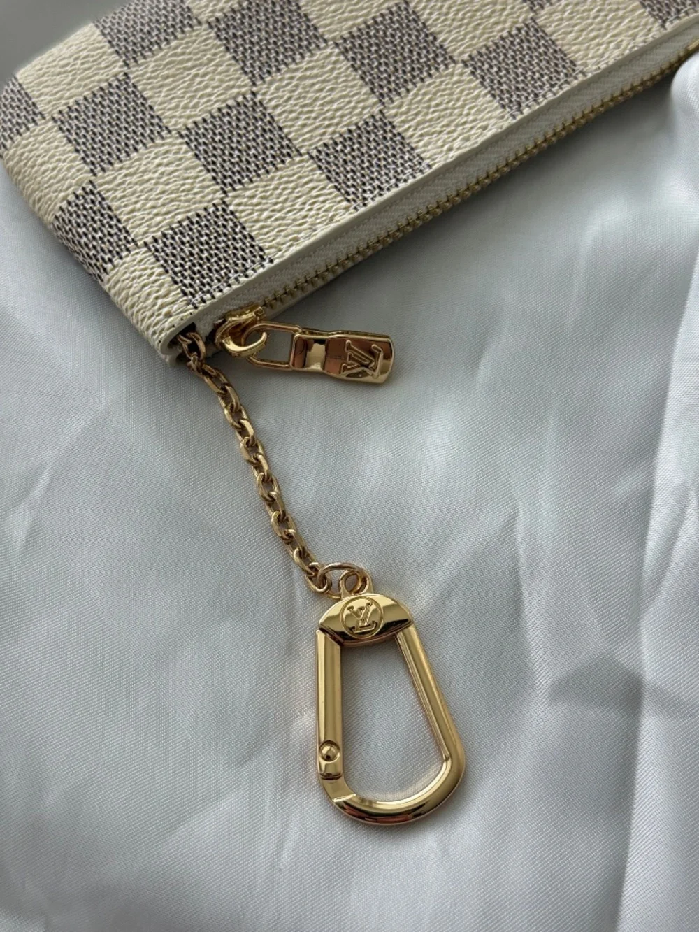 Louis Vuitton Damier Azur Pochette Clés Key Pouch Coin Purse Card Holder