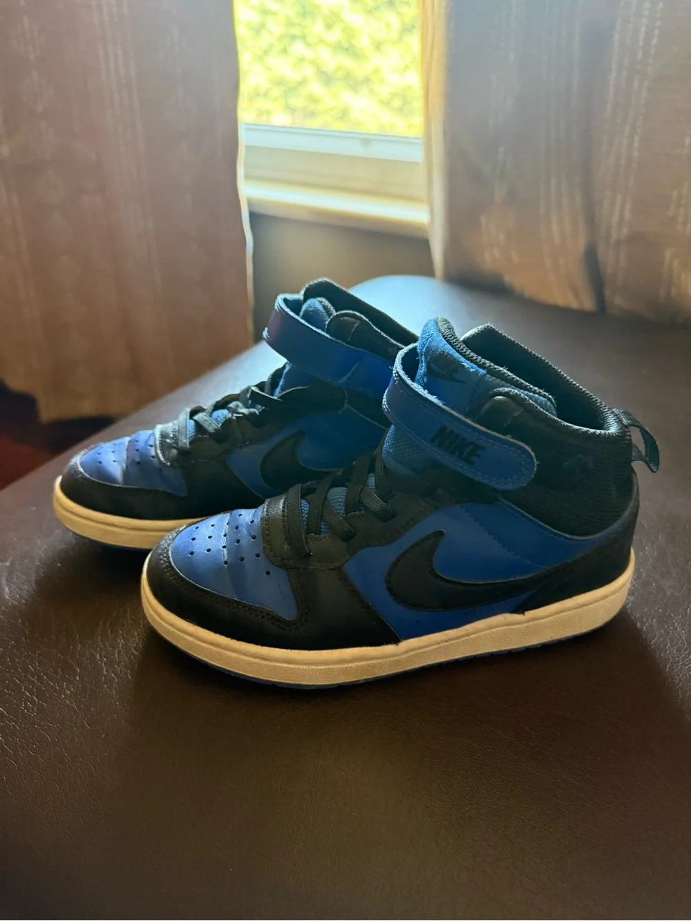 Nike toe round padded