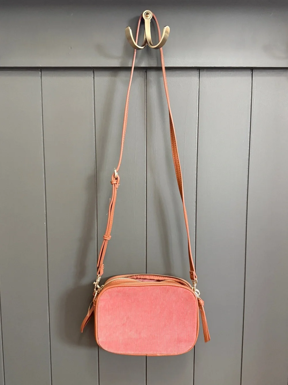 Pinkish / Brownish corduroy / leather crossbody bag with adjustable strap