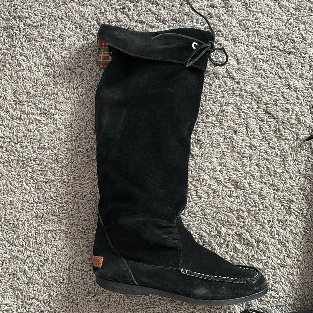 Sperry stylish knee