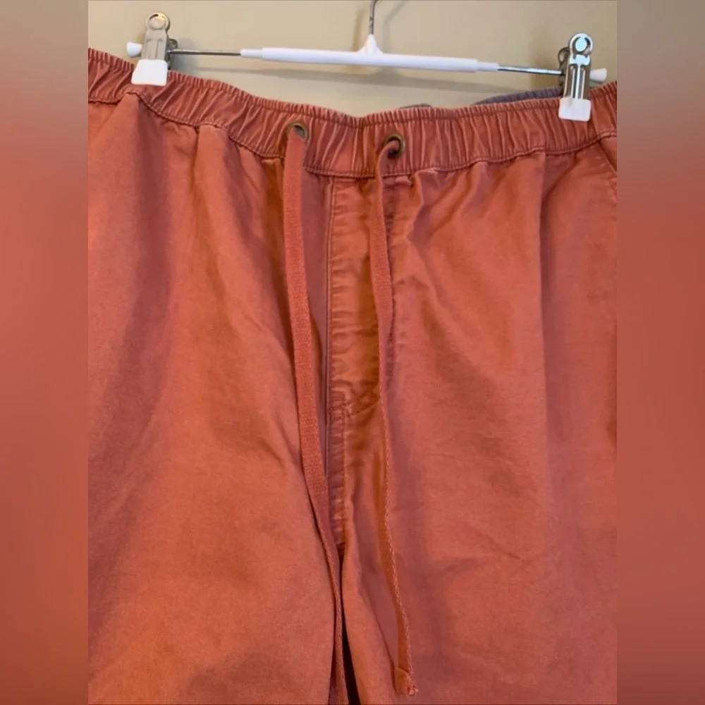 Weatherproof drawstring casual