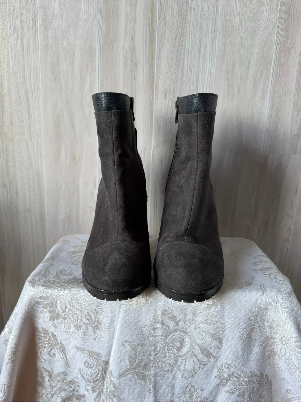 Juicy Couture chic charcoal