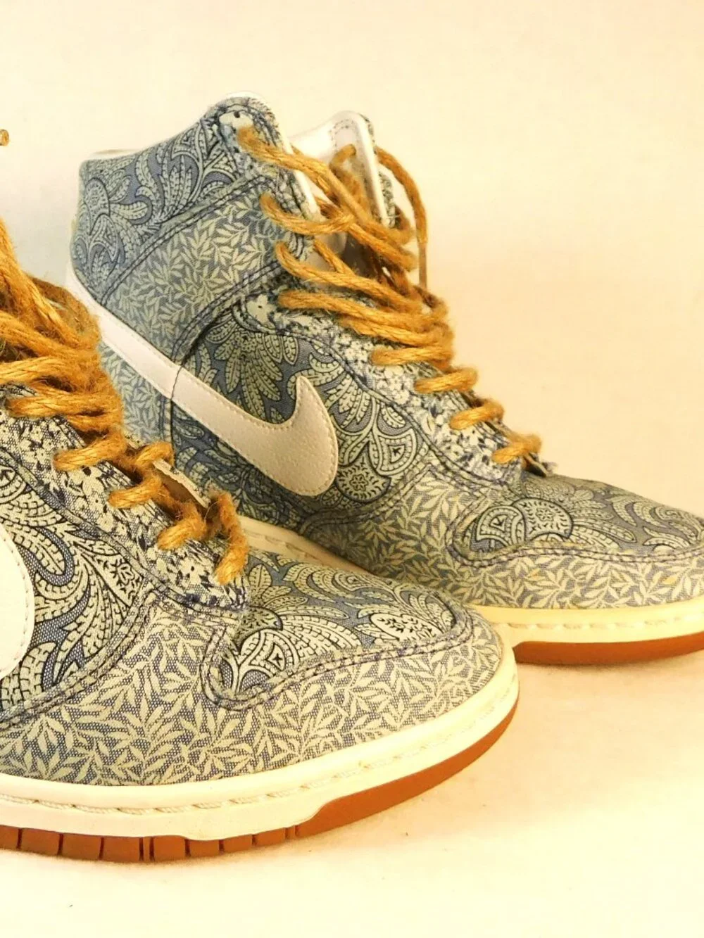 Nike Dunk Sky Hi Blue Recall Liberty of London Women's Size 8.5 Shoes 529040-401