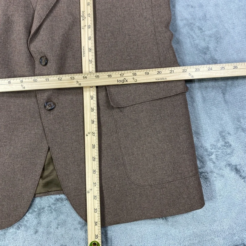 Levis excellent pre