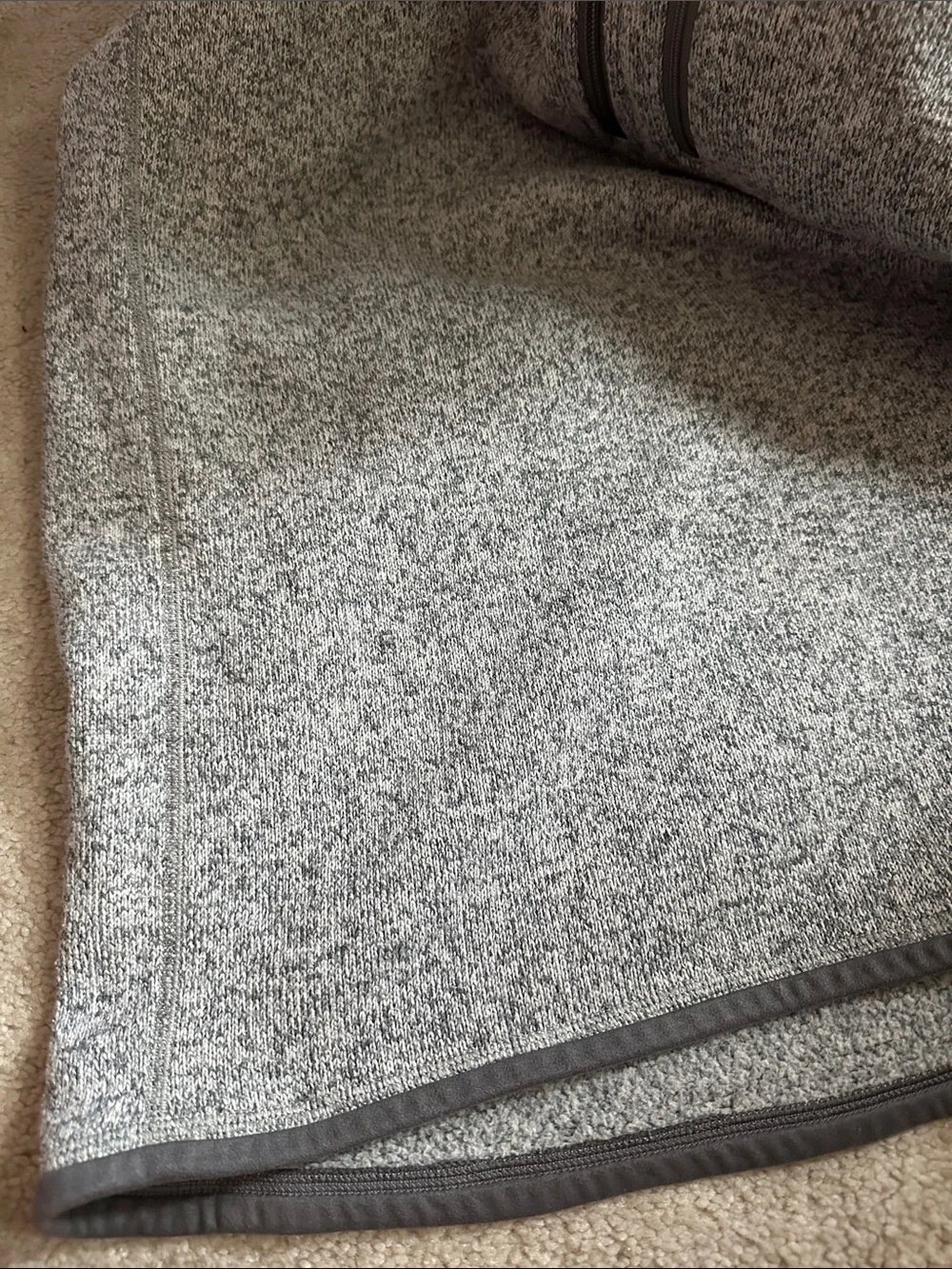 Patagonia logo zippered used