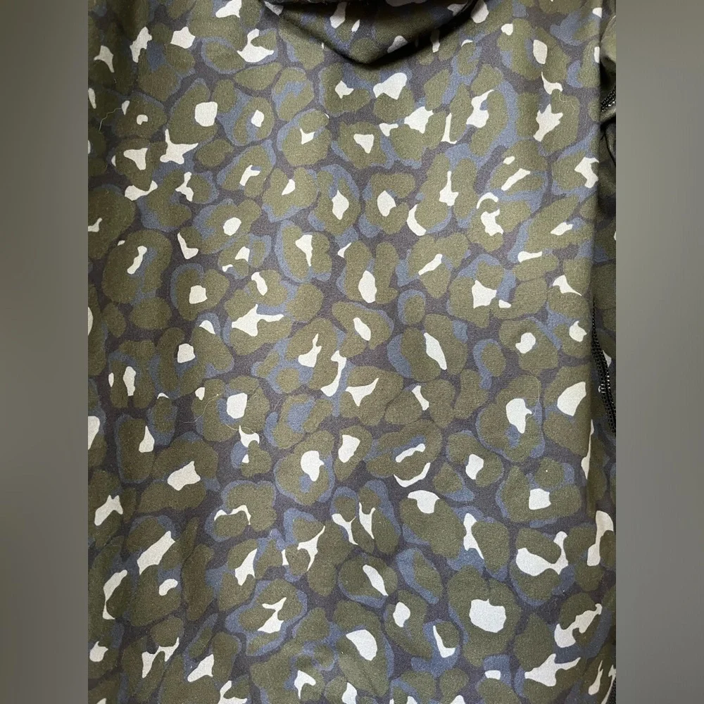 Vineyard Vines nwt camo