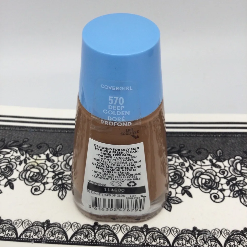 COVERGIRL clean matte