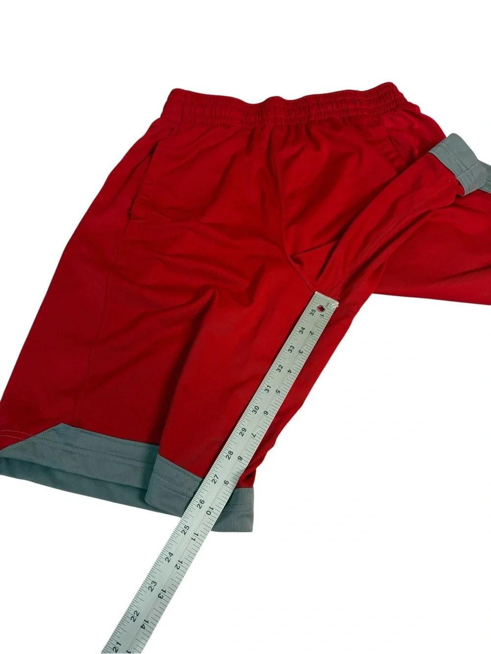 Under Armour Men’s Elastic Waist Basketball Shorts Red and Gray M