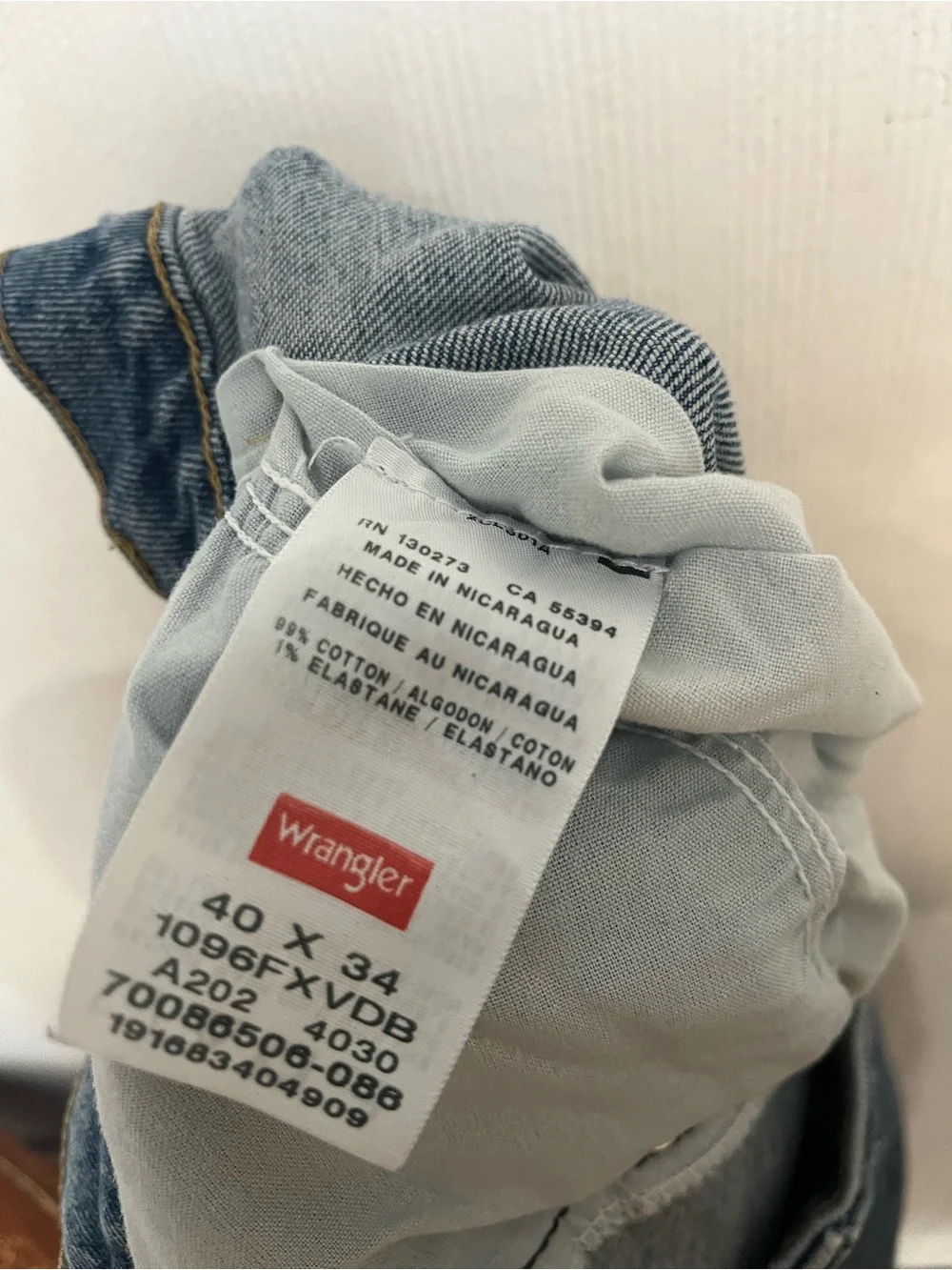 Wrangler slim straight