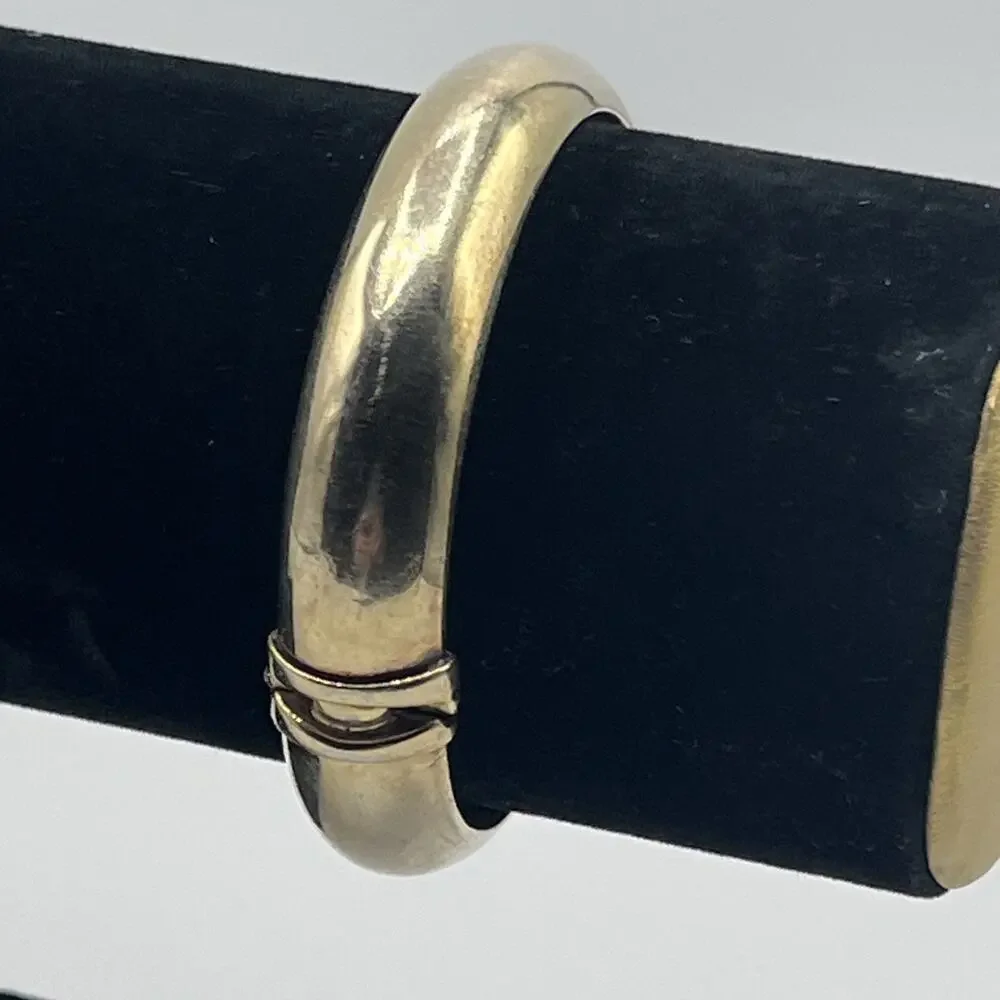 Unbranded hinged gold photo