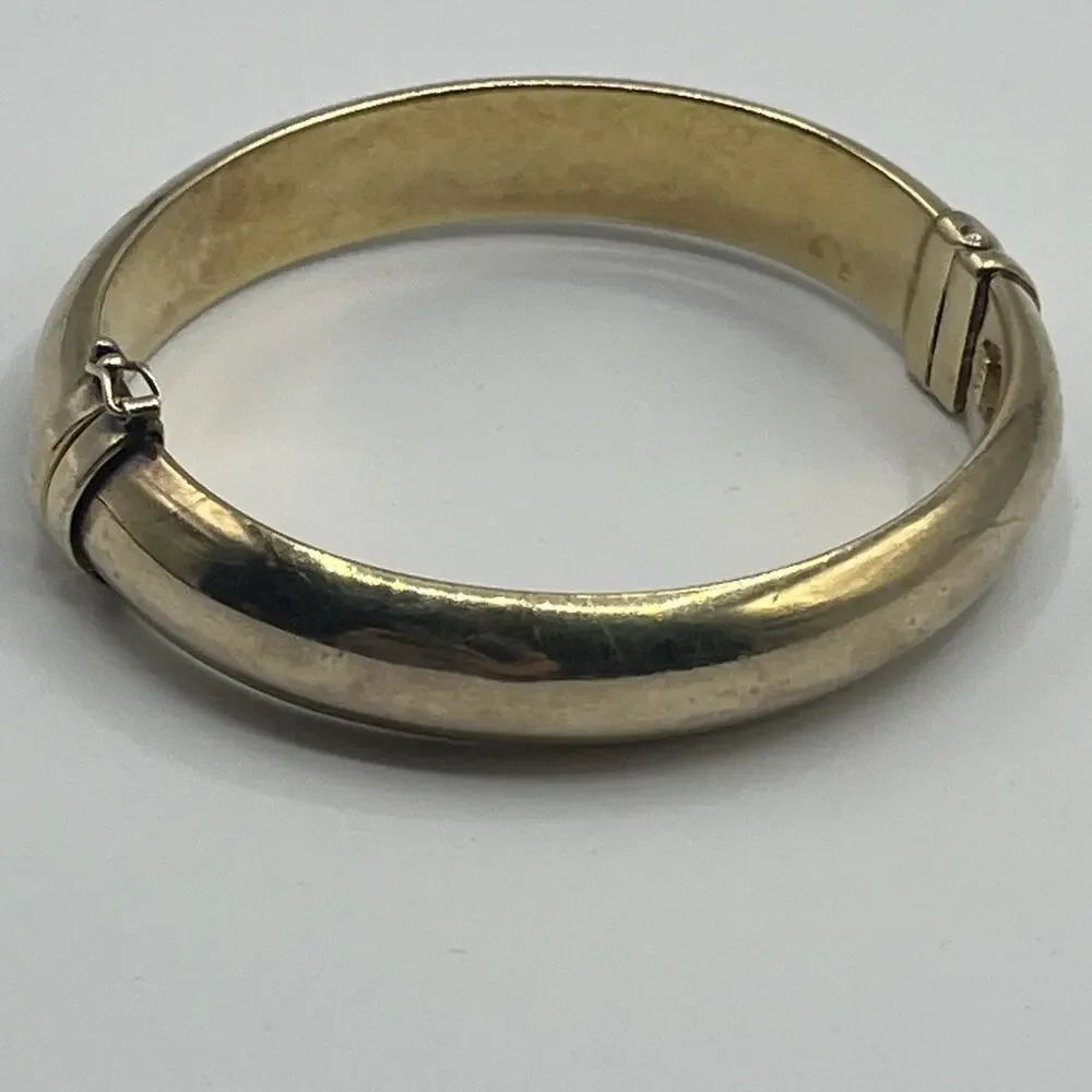 Unbranded silver please dents
