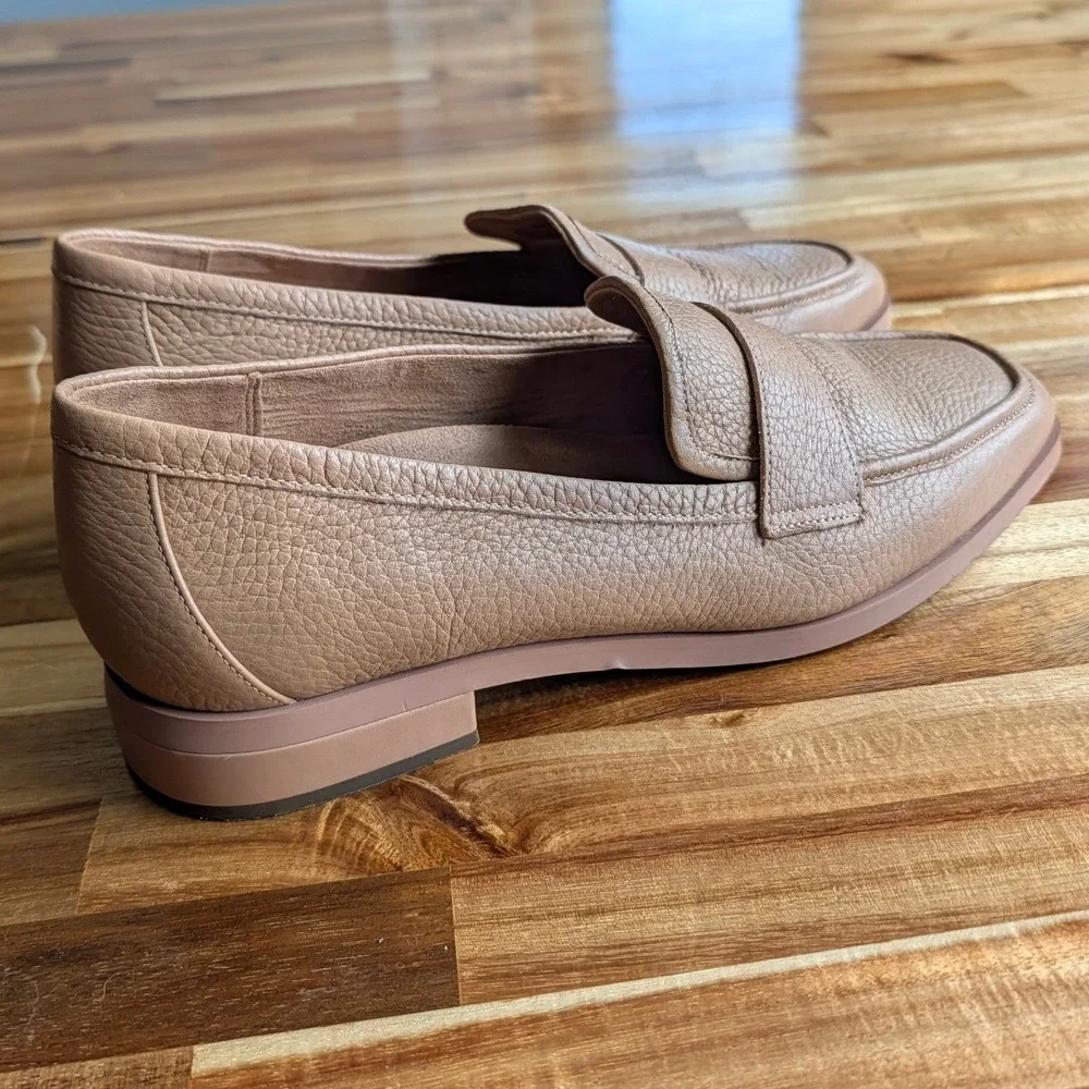 Vionic Sellah Tan Pebbled Leather Penny Loafers Comfort Shoes Women's Size 10