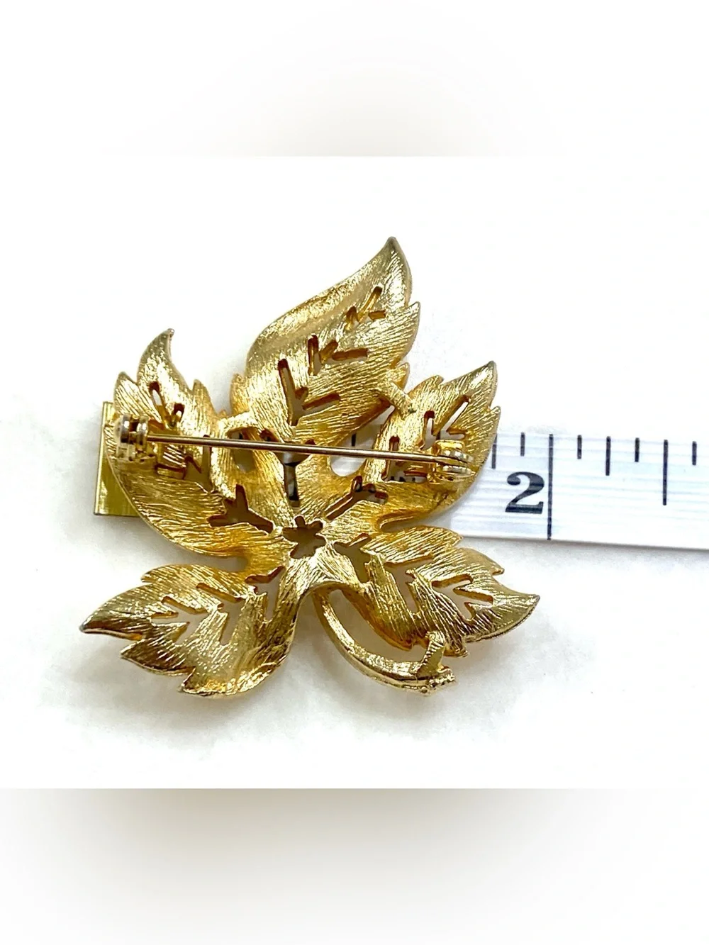 Classic Gold Leaf Brooch - Women's Fashion Accent